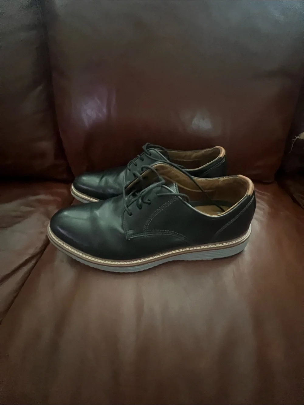 Johnston & Murphy Black Leather Derby Shoes with Tan Welt